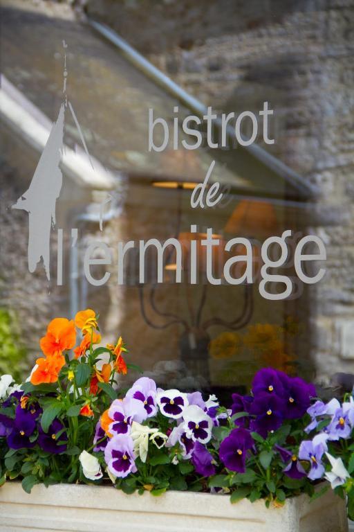 L'Ermitage Hotel & Restaurant Saulges Exteriör bild