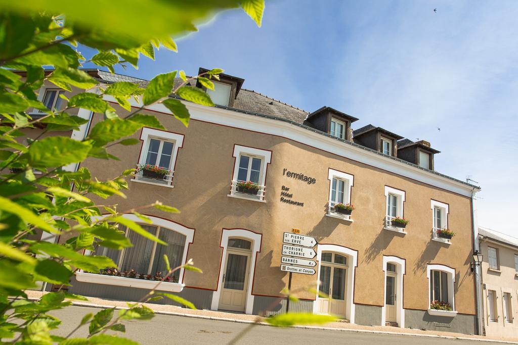 Logis L'Ermitage Hotel & Restaurant Saulges Exteriör bild