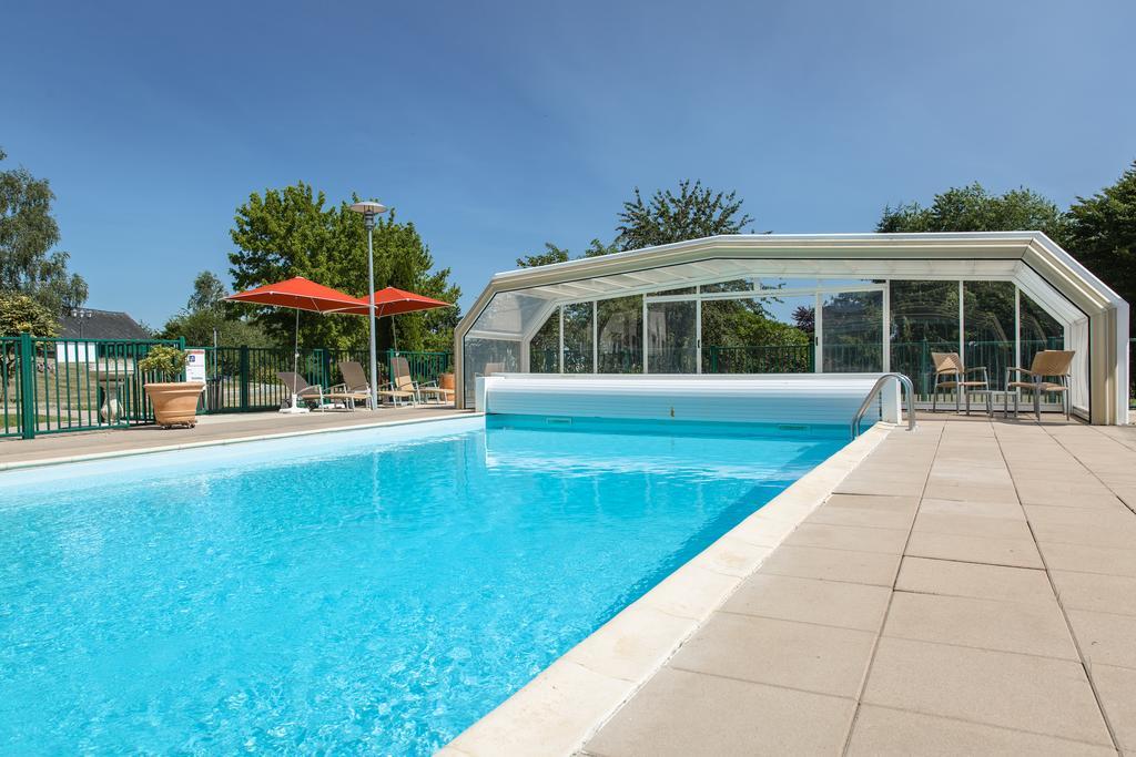 Logis L'Ermitage Hotel & Restaurant Saulges Exteriör bild